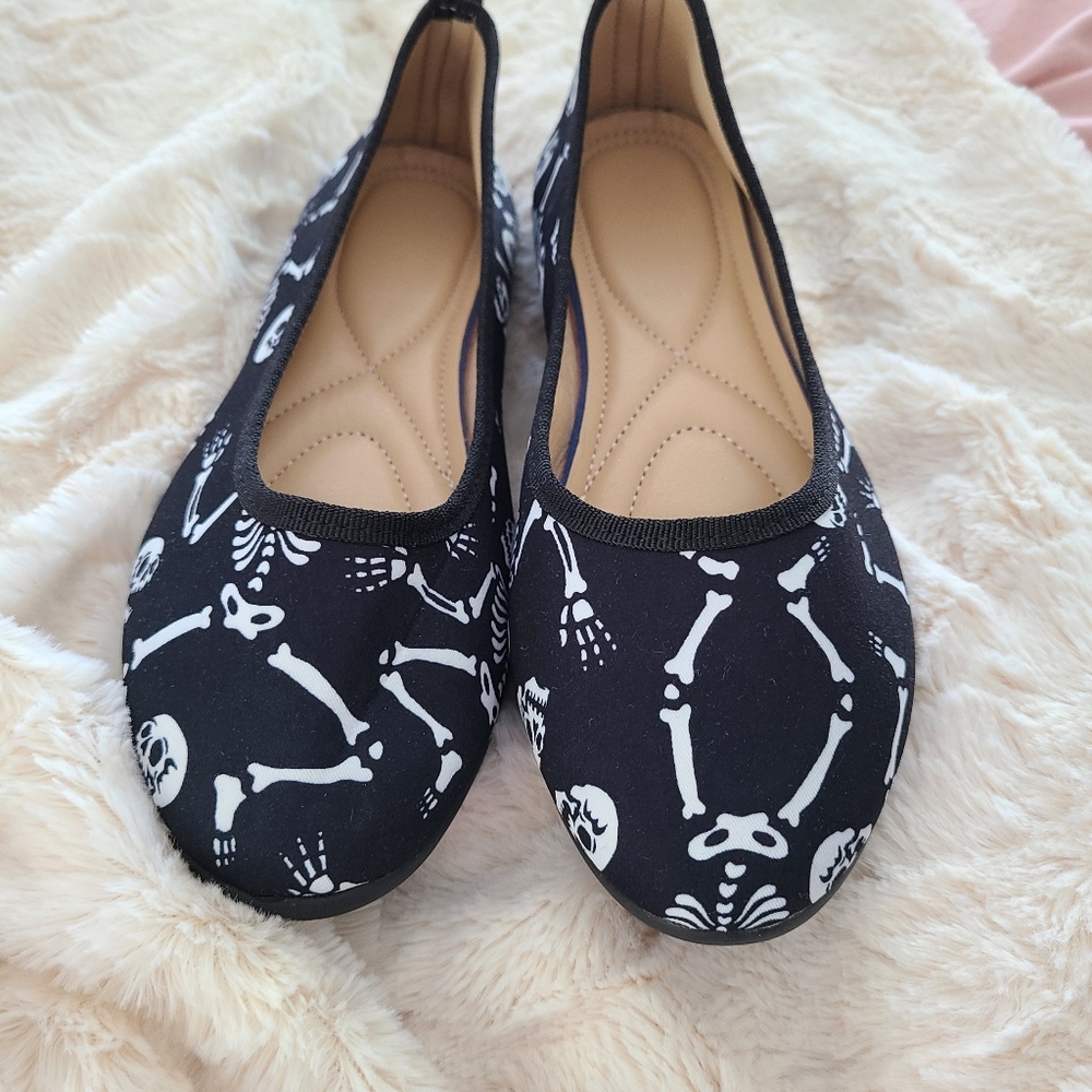 Flats - Picture 2 of 2